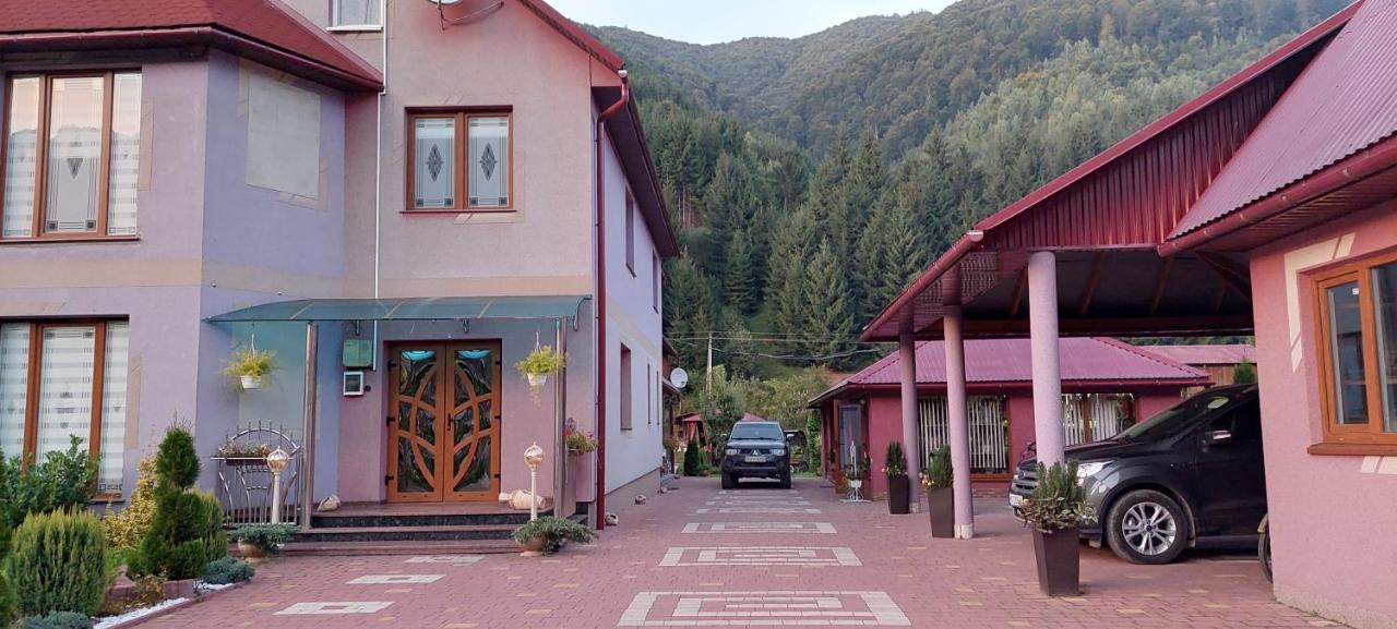 Садиба Квітка Карпат Ruska Mokra Exterior foto